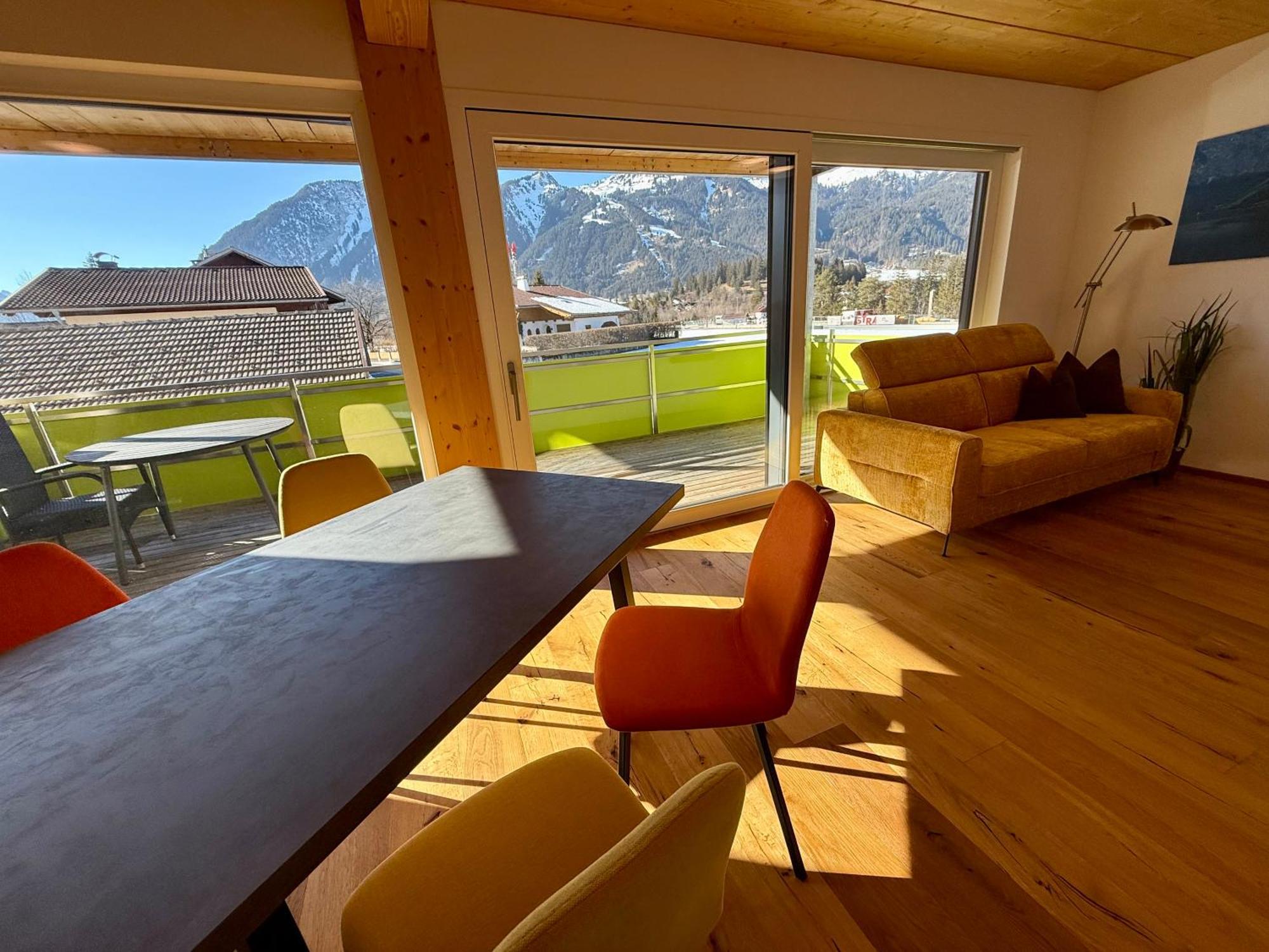 Alpenapart Singer - Contactless Check-in Apartment